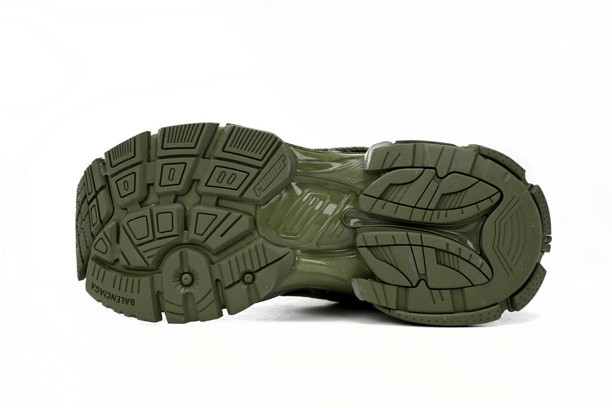 Balenciaga men's shoes Track Runner Sneaker ¨C Distressed Low-Top  balenciaga runners Army green