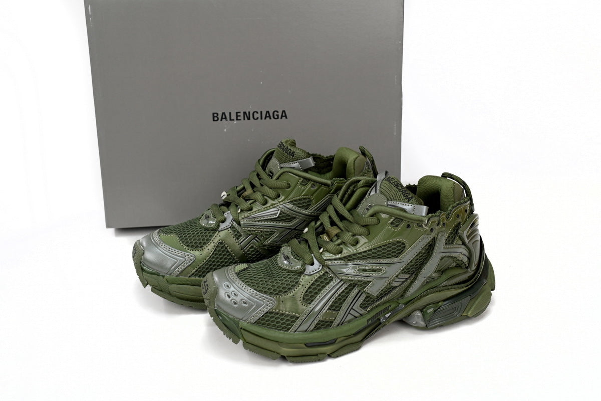 Balenciaga men's shoes Track Runner Sneaker ¨C Distressed Low-Top  balenciaga runners Army green