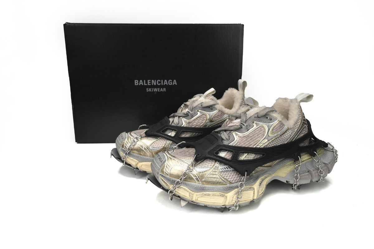 Balenciaga 3XL men's shoes Track Sneaker ¨C Low-Top Chunky Sole balenciaga runners Golden Champagne