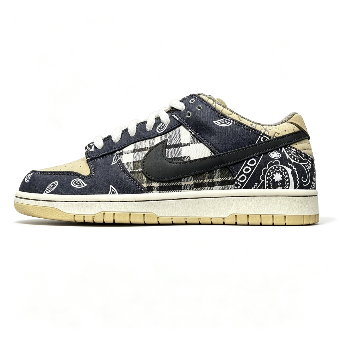 Nike Dunk Low ¨C Beige / Navy Bandana Plaid Print / Gum