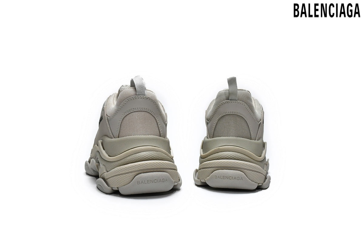 Balenciaga Triple S men's shoes  women sneakers ¨C Beige