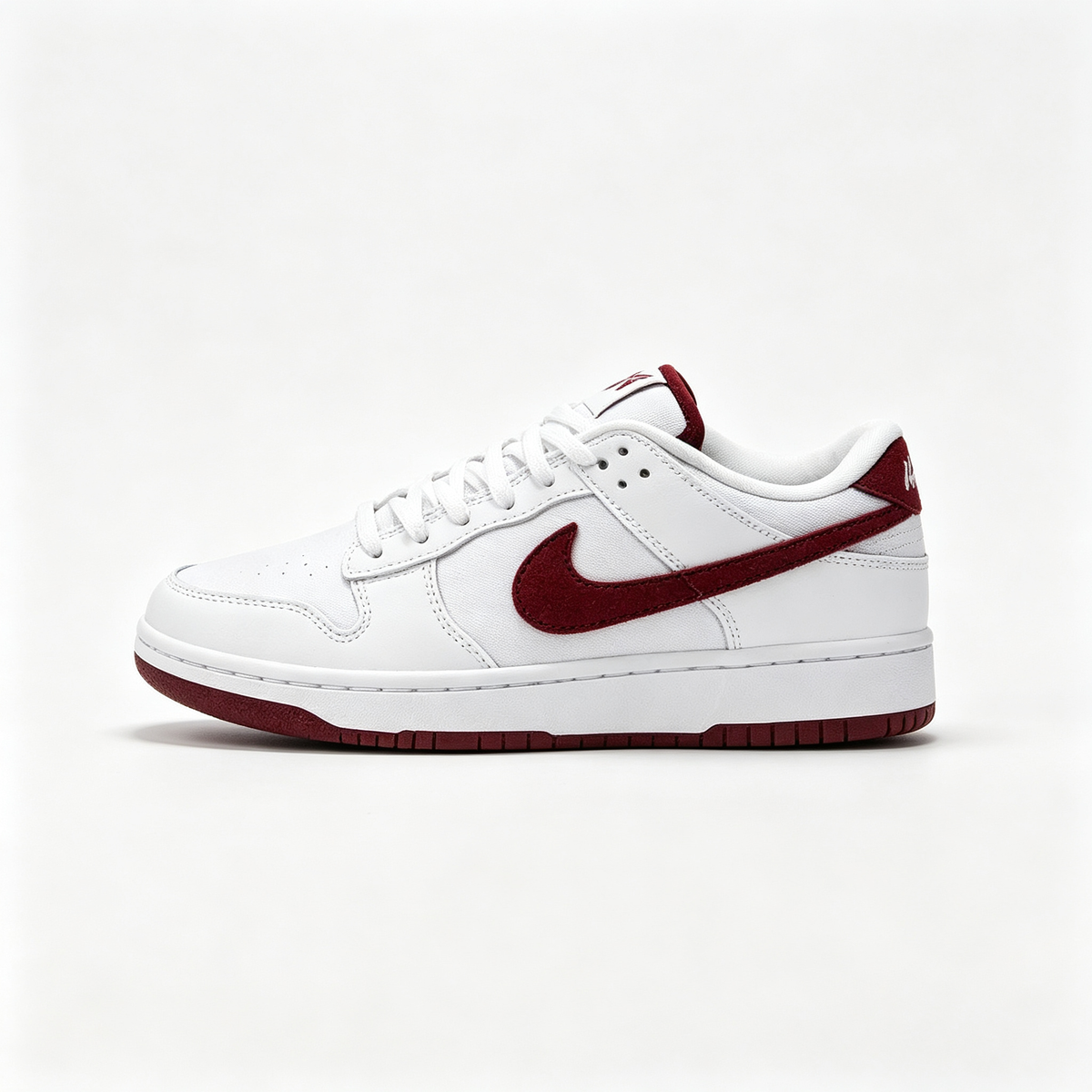 Nike Dunk Low 'White / Team Red' ¨C Suede Swoosh Low-Top Sneakers