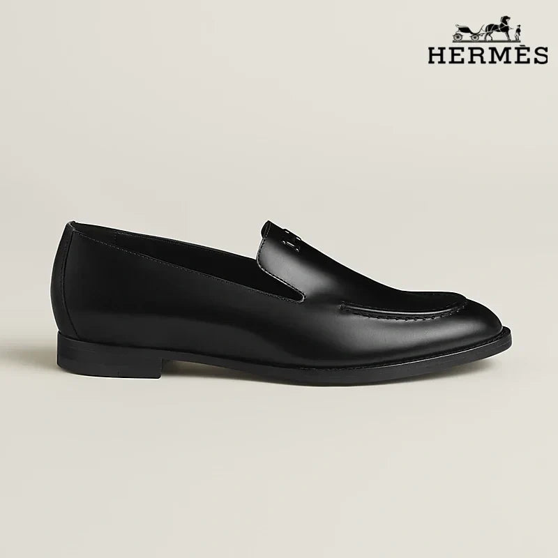 Herm¨¨s Black Leather Loafer with Kelly Buckle